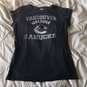 EUC Vancouver Canucks XL t-shirt